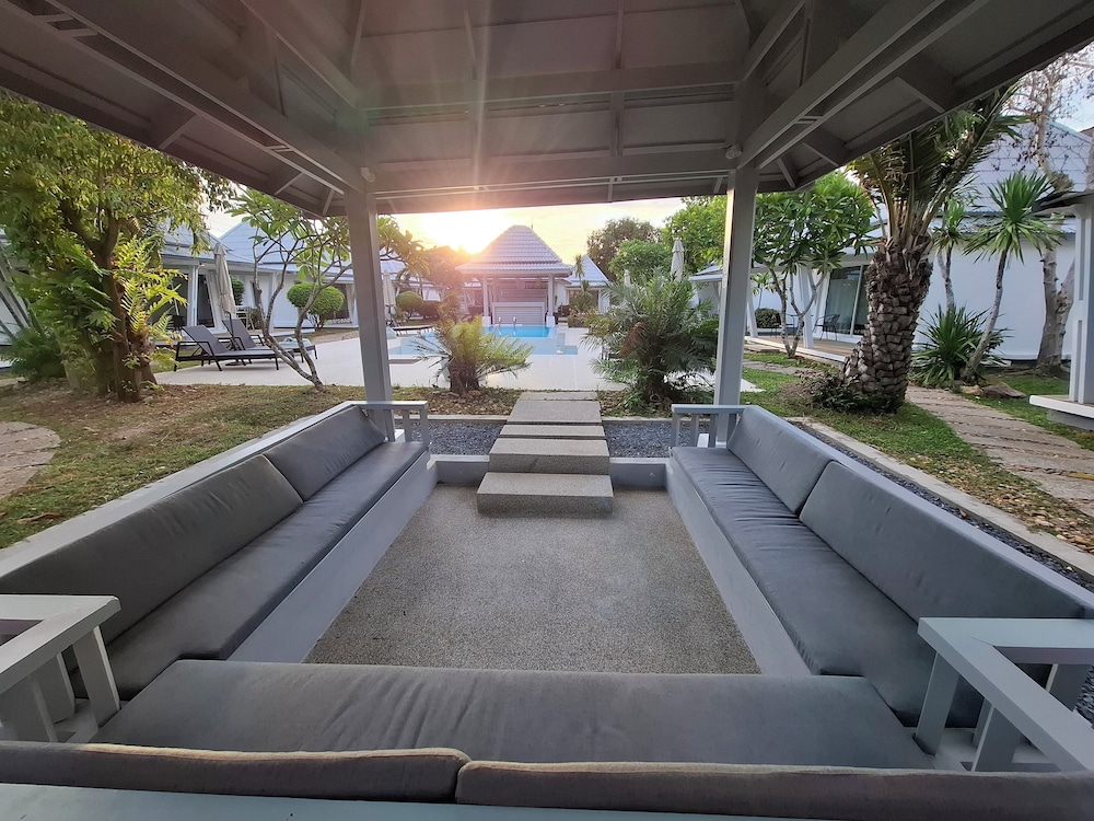 Thiptara Resort 36/50