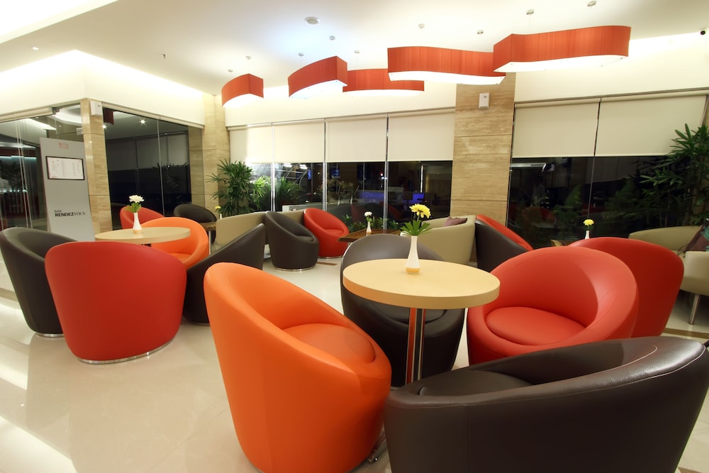 IBIS BALIKPAPAN 52/66