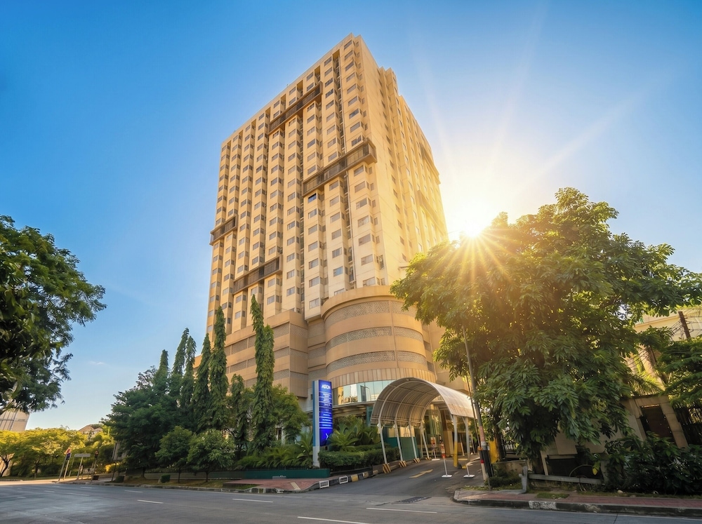 Aston Pluit Hotel and Residence 61/66