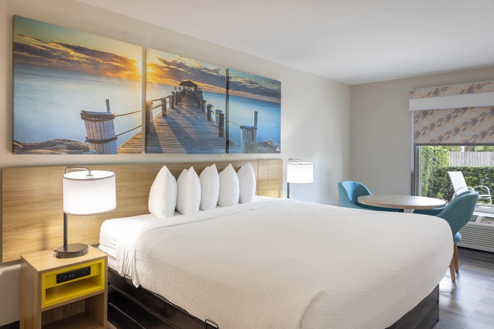 غرفة بسرير كينج لذوي الإعاقة، Days Inn by Wyndham Port Charlotte/Punta Gorda 9/10