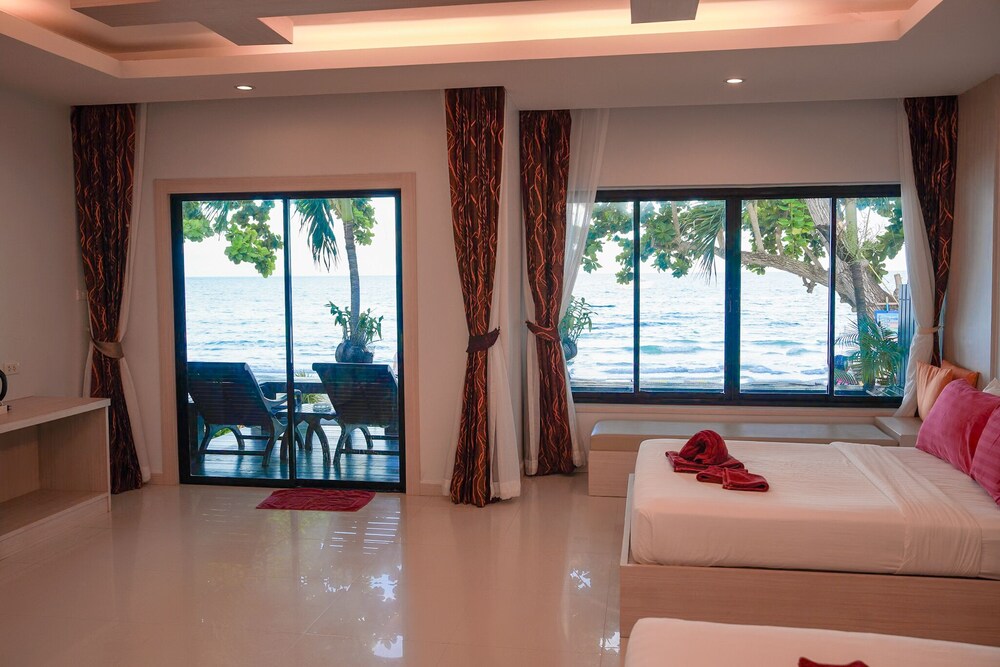 Silver Sand Samed Hotel & Resort 9/44