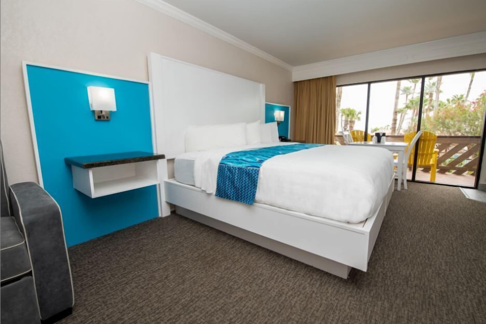 ROOM, 2 DOUBLE BEDS, GARDEN AND POOL VIEW