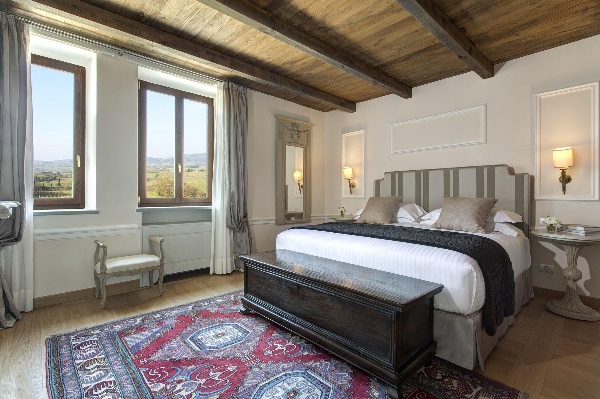 Executive, Suite, Garden View