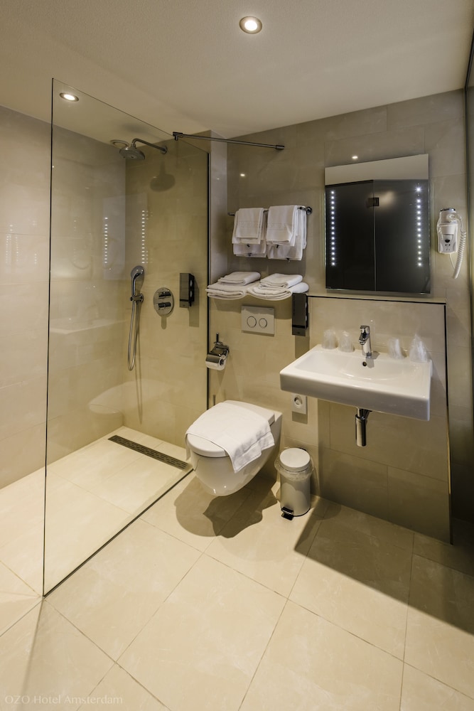 Ozo Hotels Arena Amsterdam 16/40