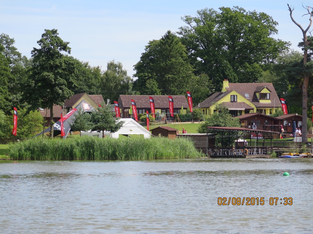 Gosfield Lake Resort 31/50