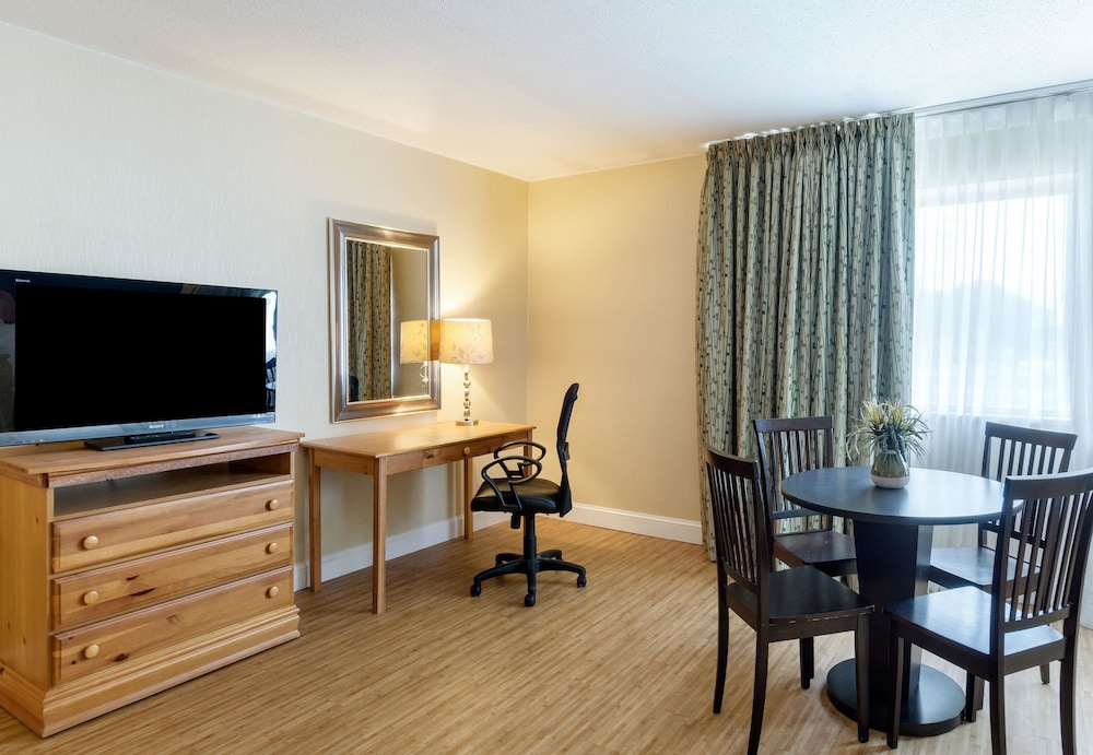 Clarion Inn Seekonk - Providence 27/29