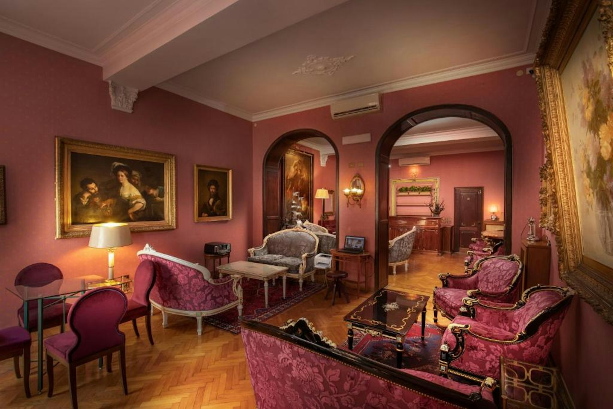 Rome Frattina 27 22/28