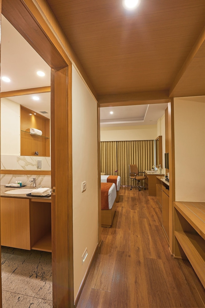 Hotel Southern Star (ex Hotel Regaalis) 24/50