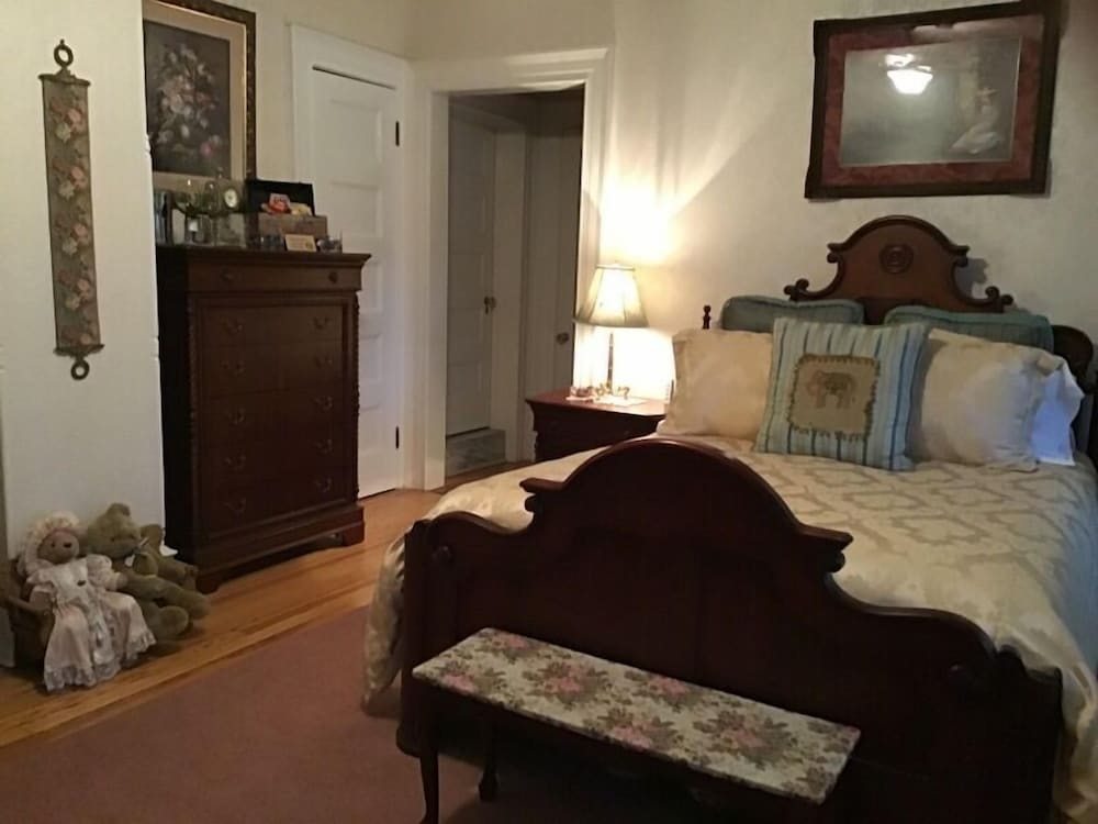 Brookview Manor Inn of the Poconos 20/51