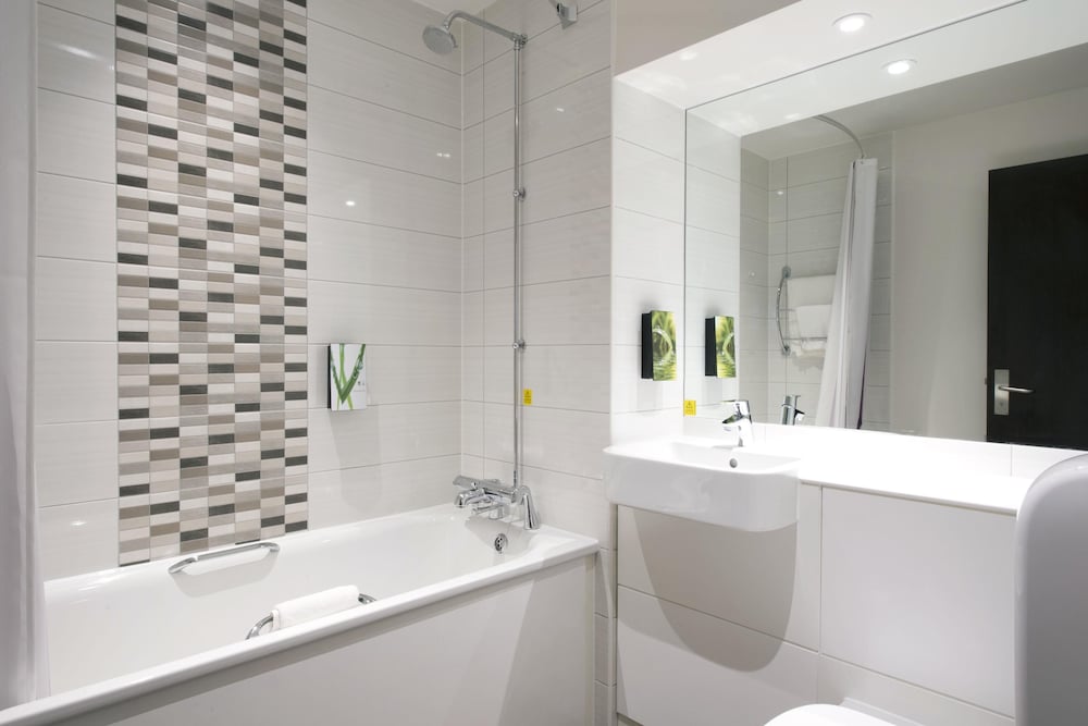 Premier Inn London Tolworth Hotel 26/26