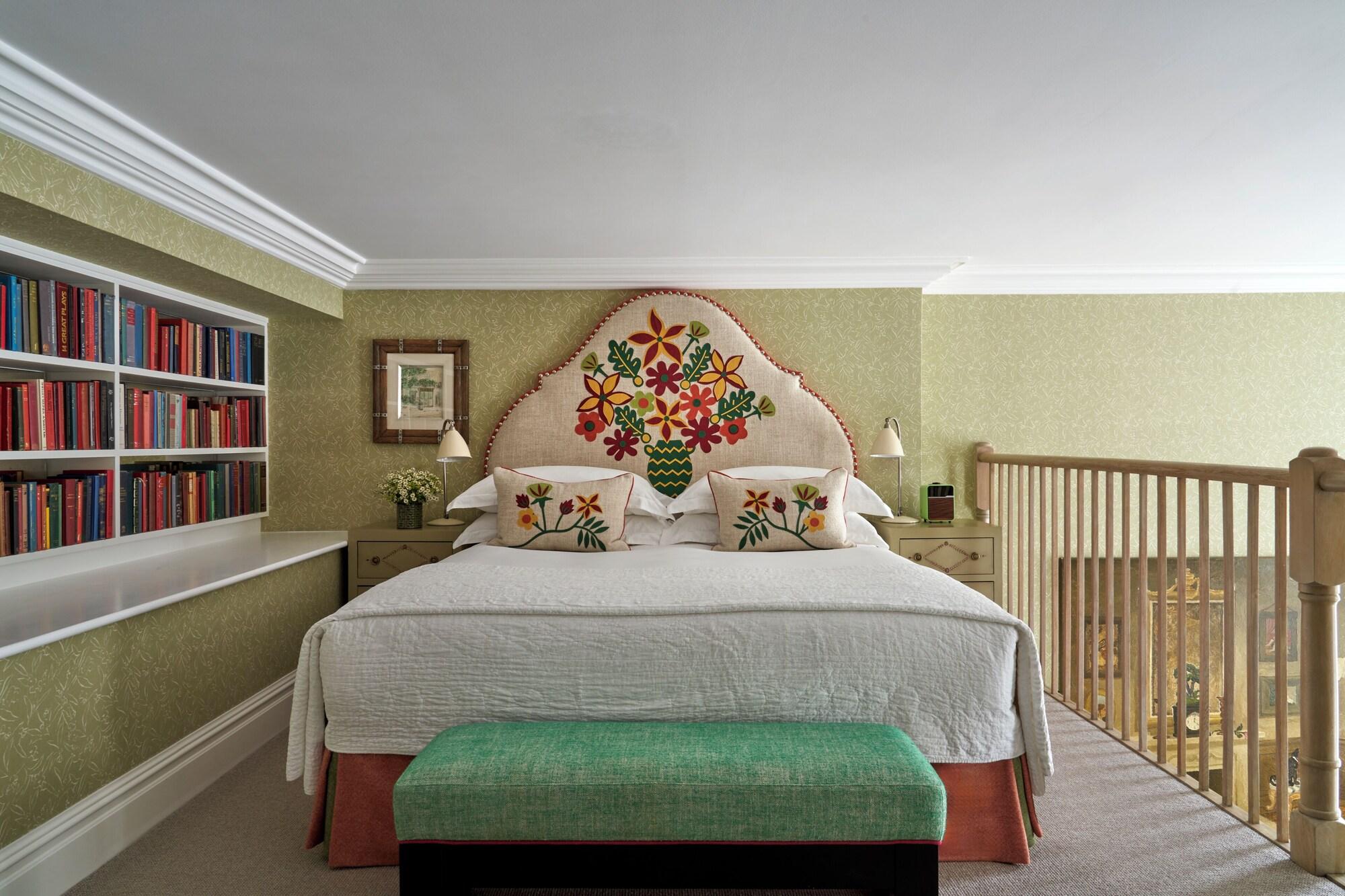 Loft, Superior, Suite