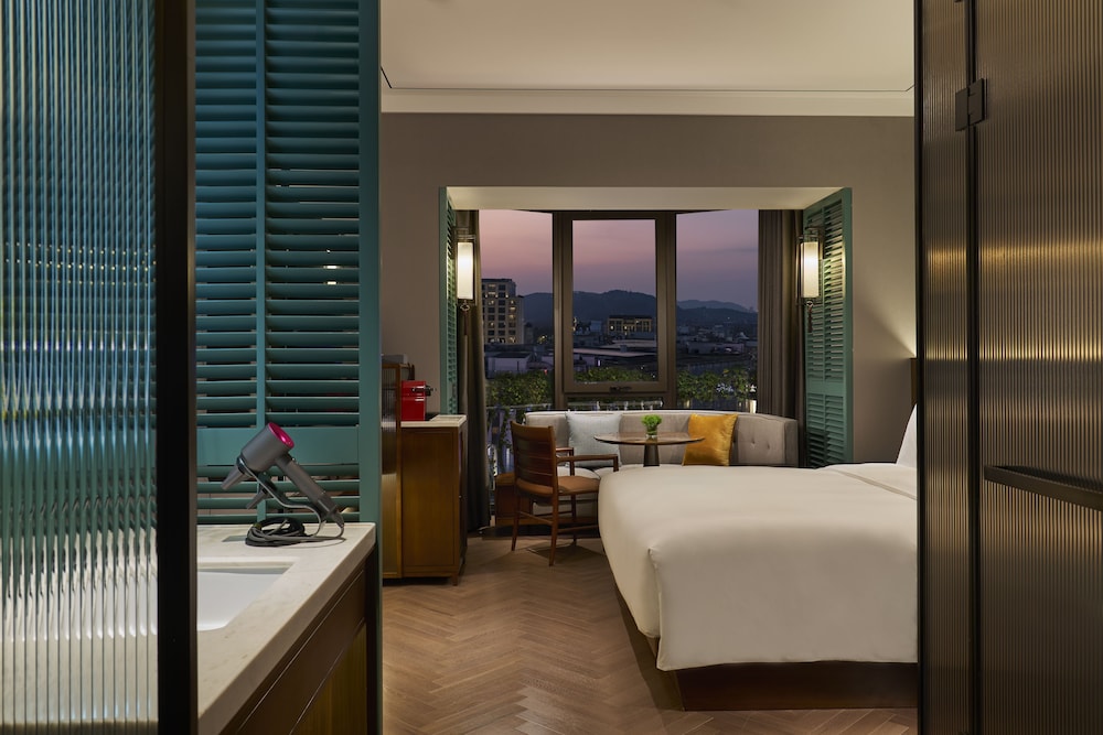 UrCove by HYATT Hangzhou Westlake 23/37
