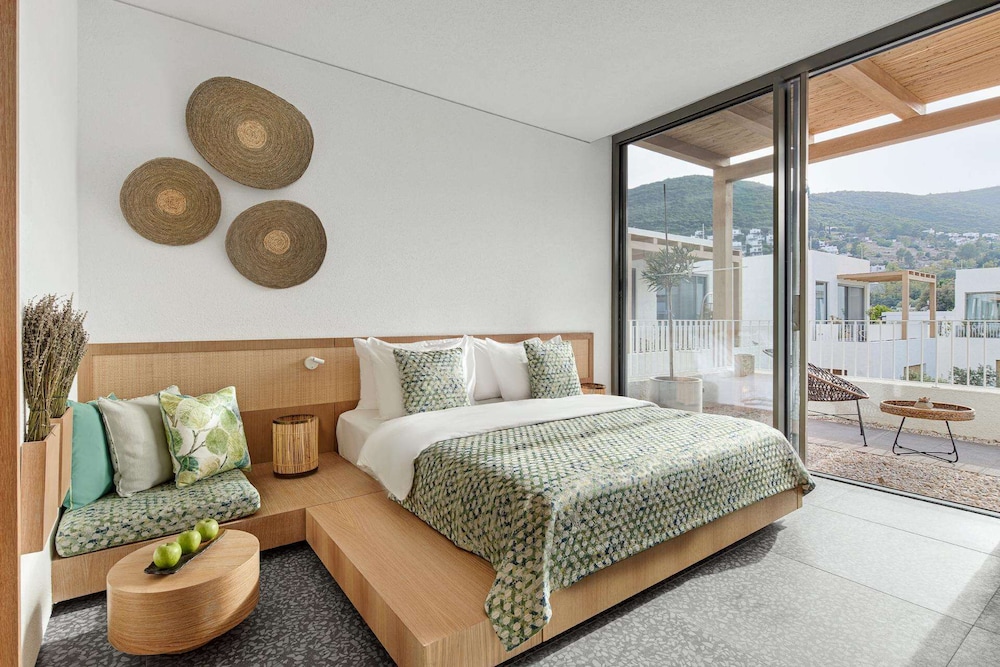Olive, Garden, Family, Double and Twin Beds