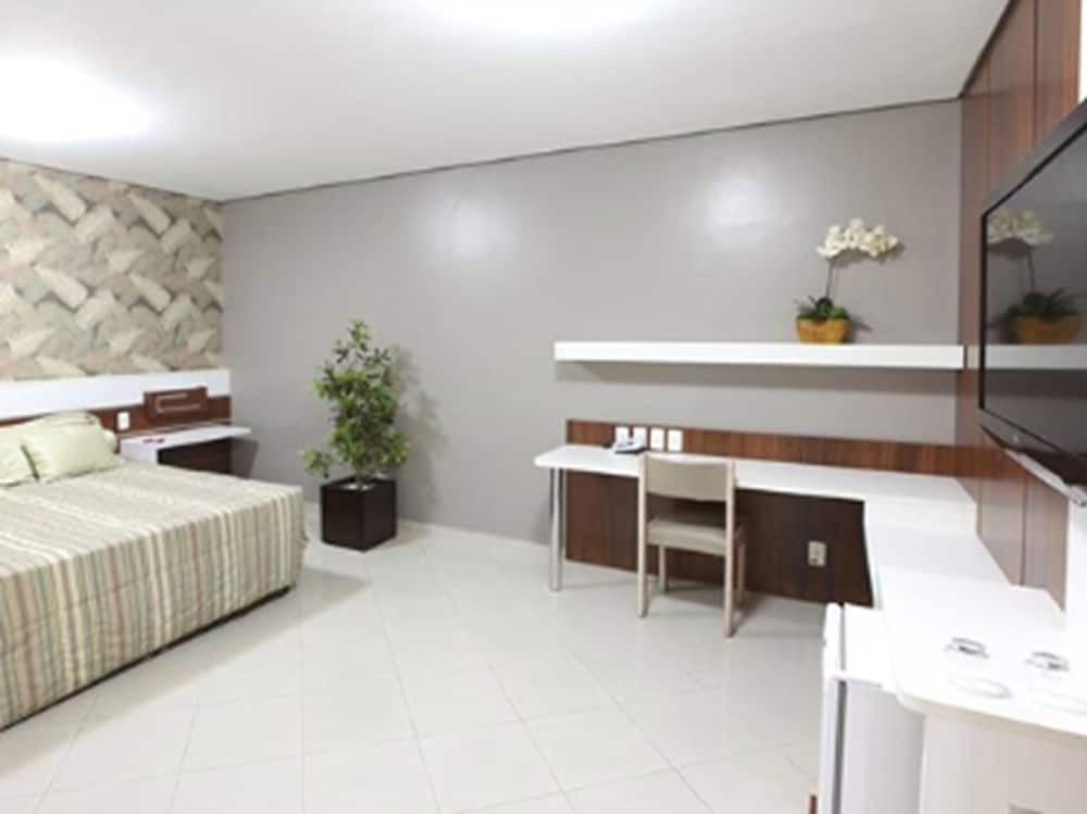 PAIAGUAS PALACE HOTEL 30/67