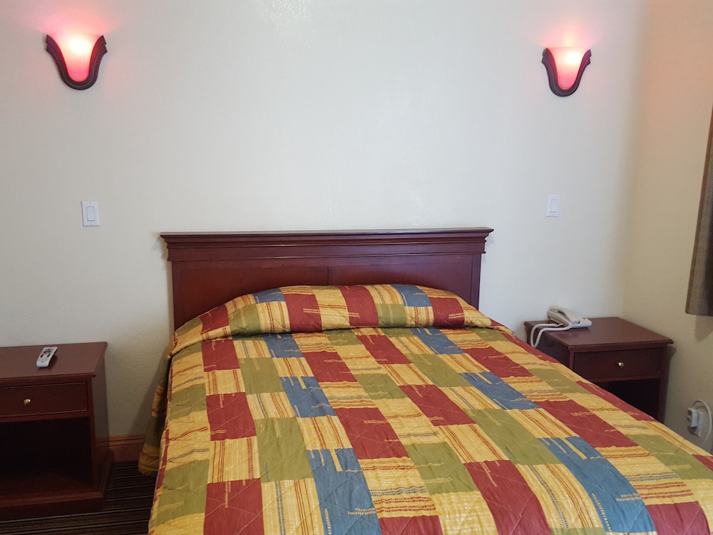 Travel Inn Motel 10/34