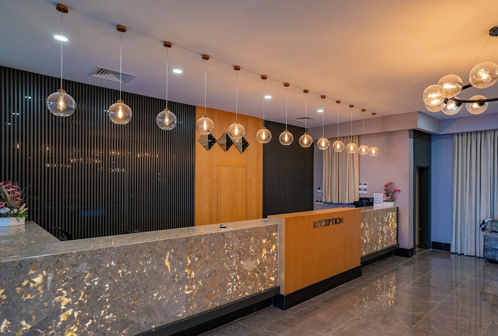 Lobby at Master Family Club Side, CENGER
