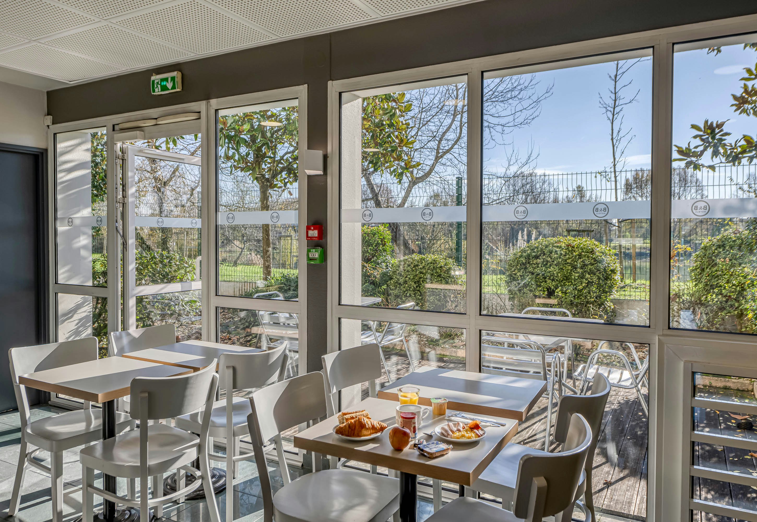 B&B Hotel Bordeaux Lac Sur Bruges 14/26