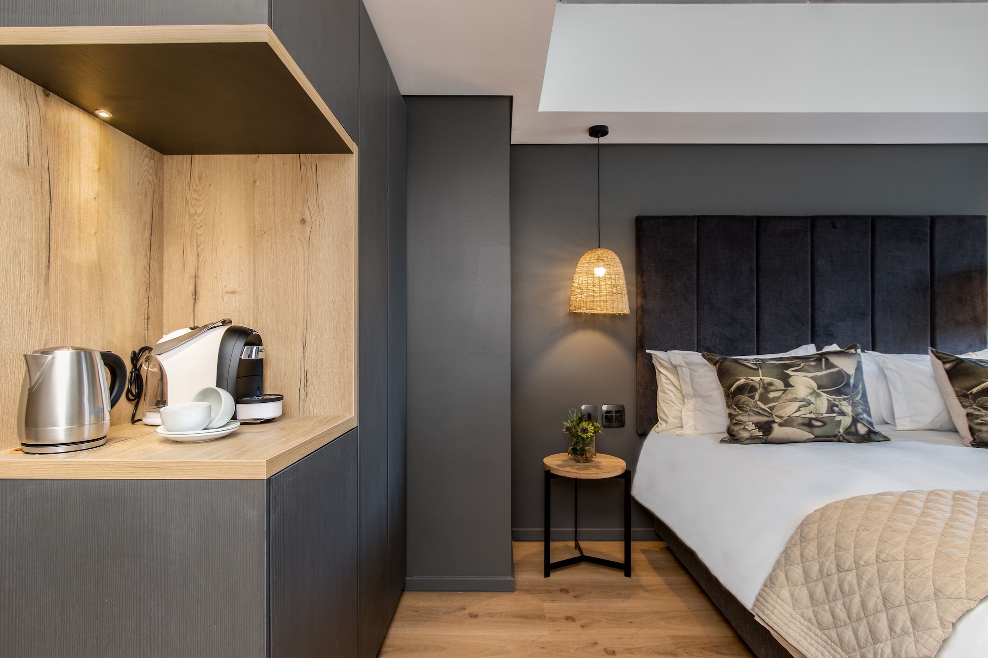 Luxury Suite with Mountain View and terrace