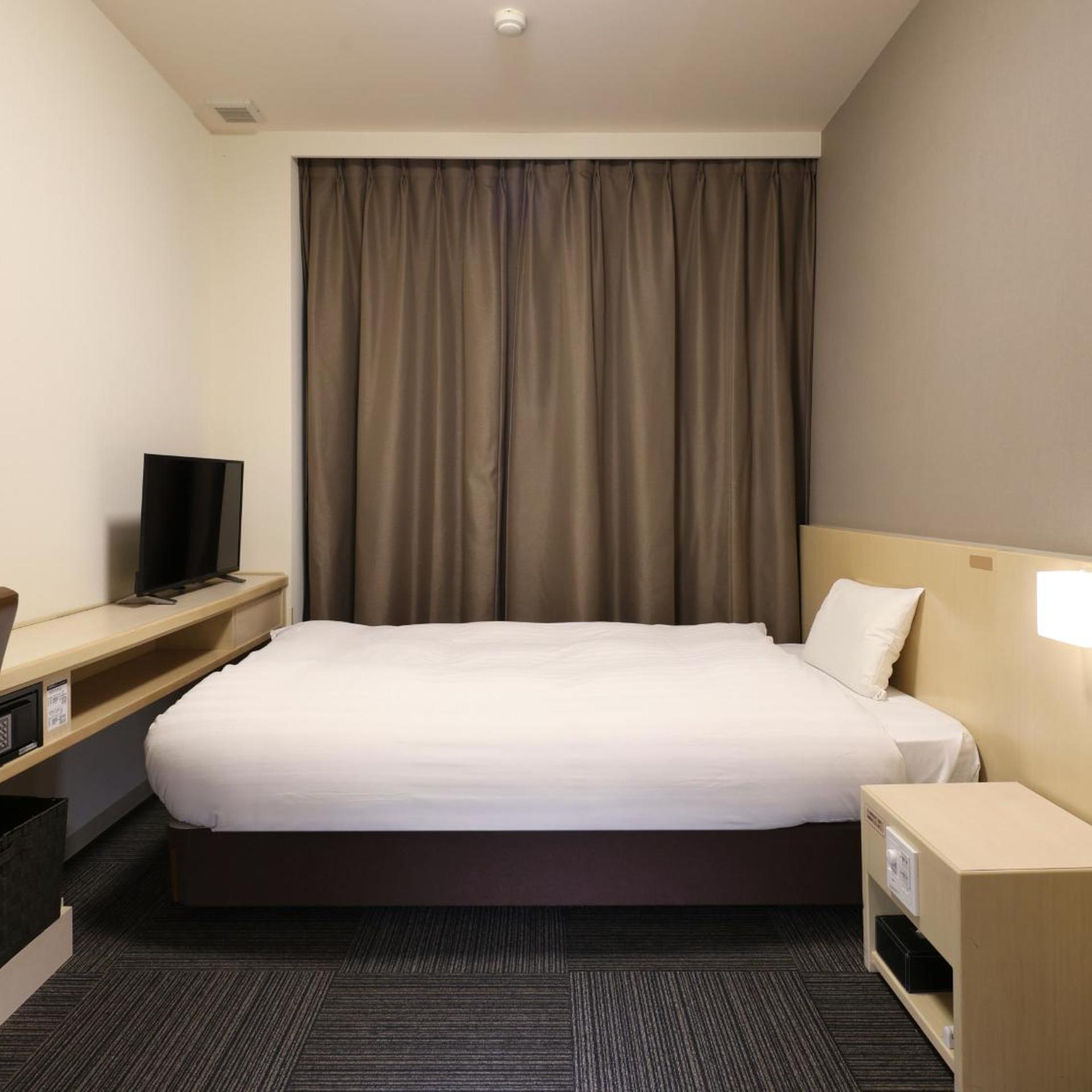 Economy, Single, No Bathroom