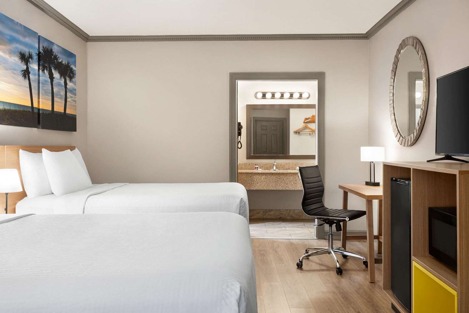 Days Inn by Wyndham Kingsland GA 8/30