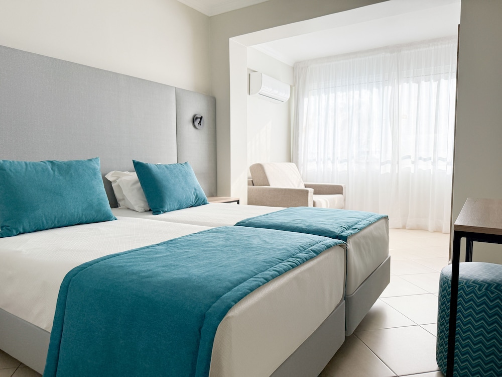 Atismar Hotel 20/50