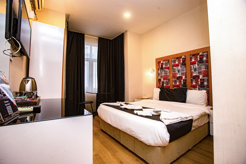 La Pazza Suites 13/50