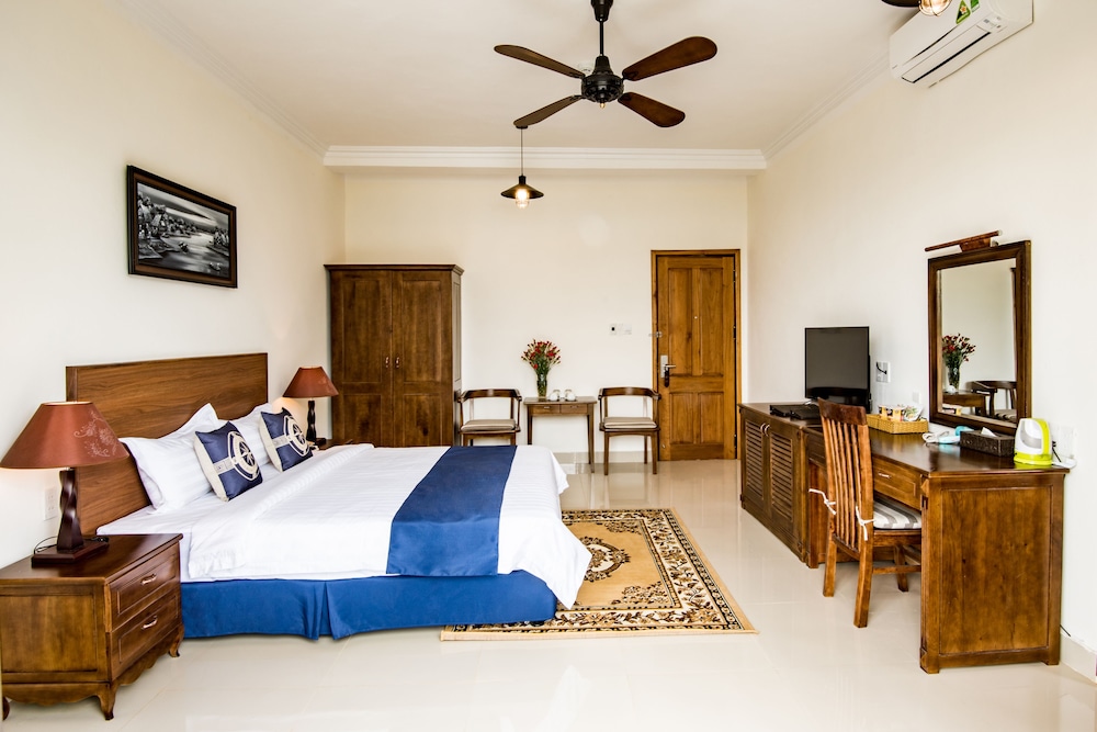 Santa Villa Hoi An 27/72