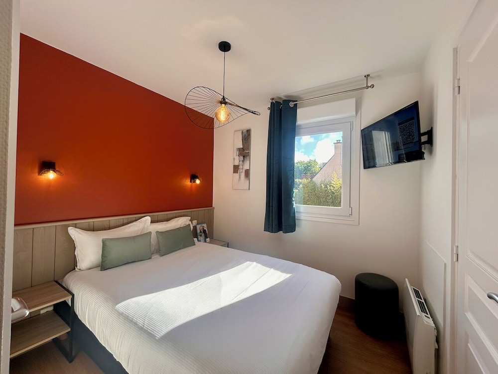 Brit Hotel Aux Hortensias 20/55