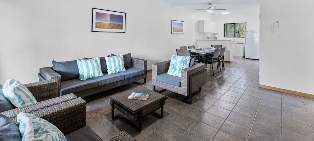 Broome Beach Resort 27/48