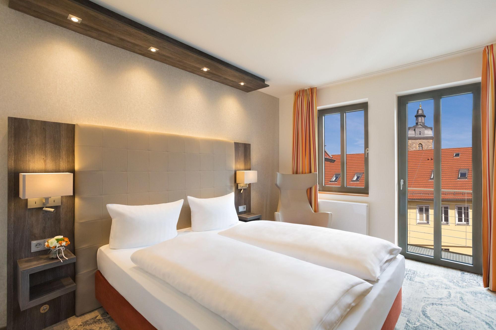 Standard, Double Bed