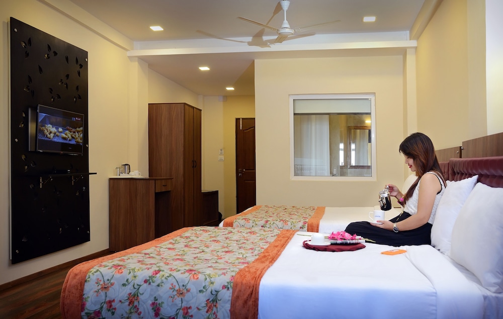 Summit Barsana Resort and Spa 13/34