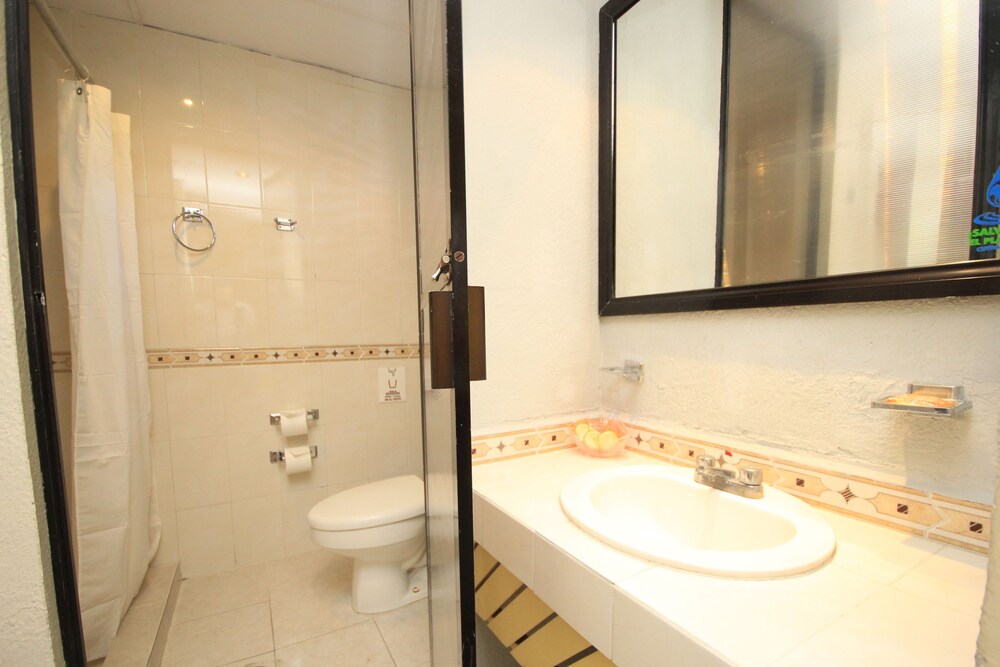 Enterprise Inn Plaza Ex Enterprise Inn Express Leon 13/45