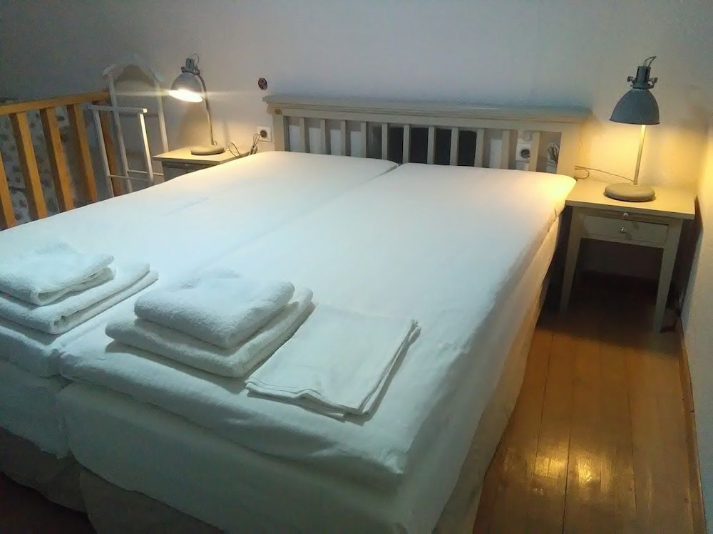 Spitakia 21/50