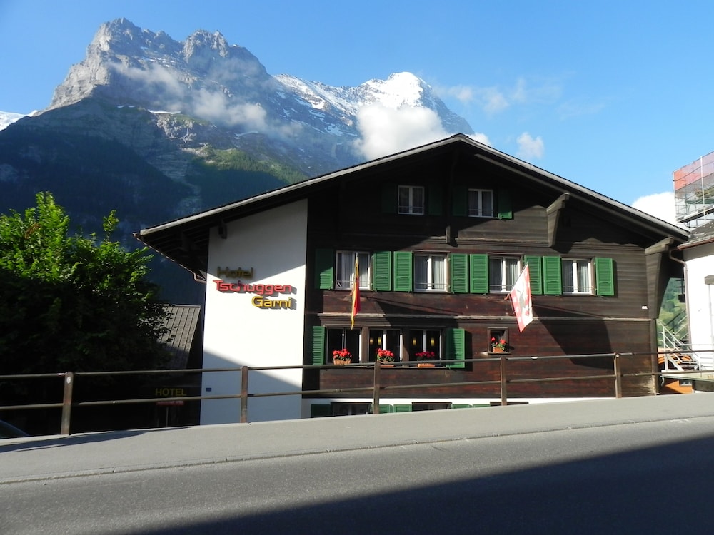Hotel Tschuggen 4/50
