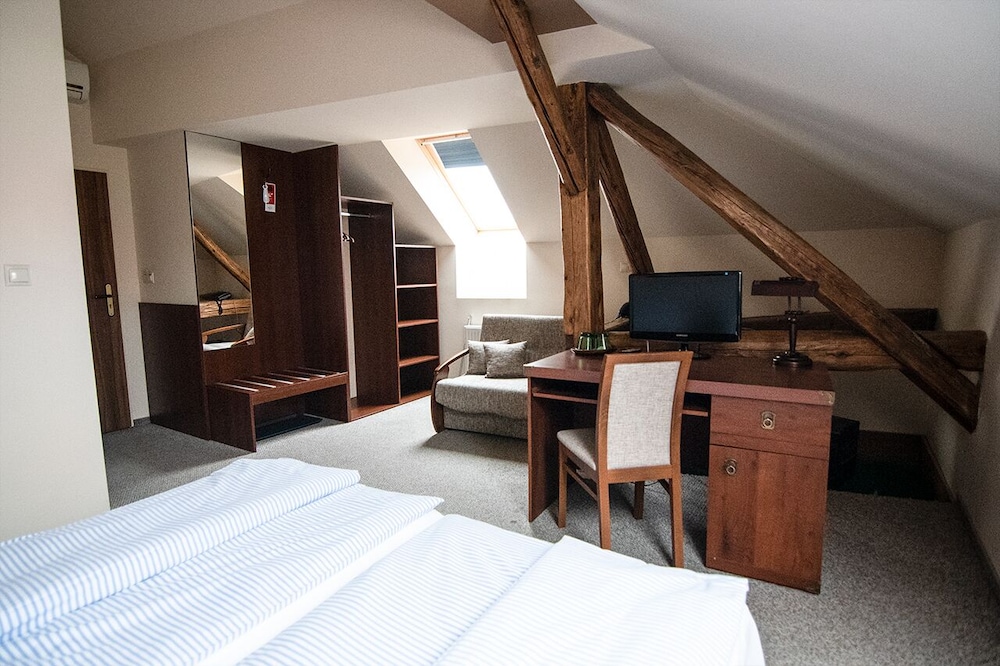 Horse Inn Pension 20/62