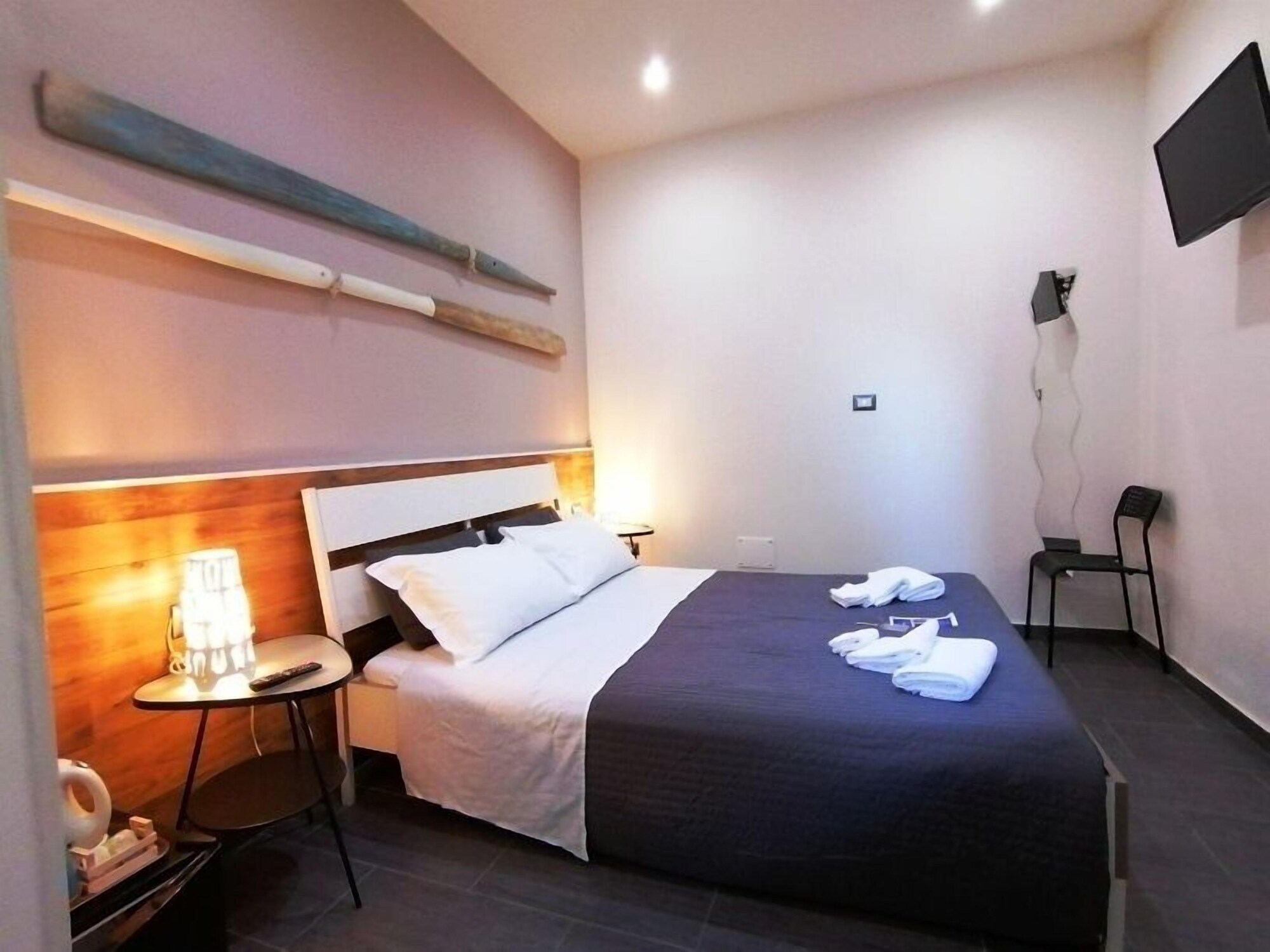 STANDARD, DOUBLE BED