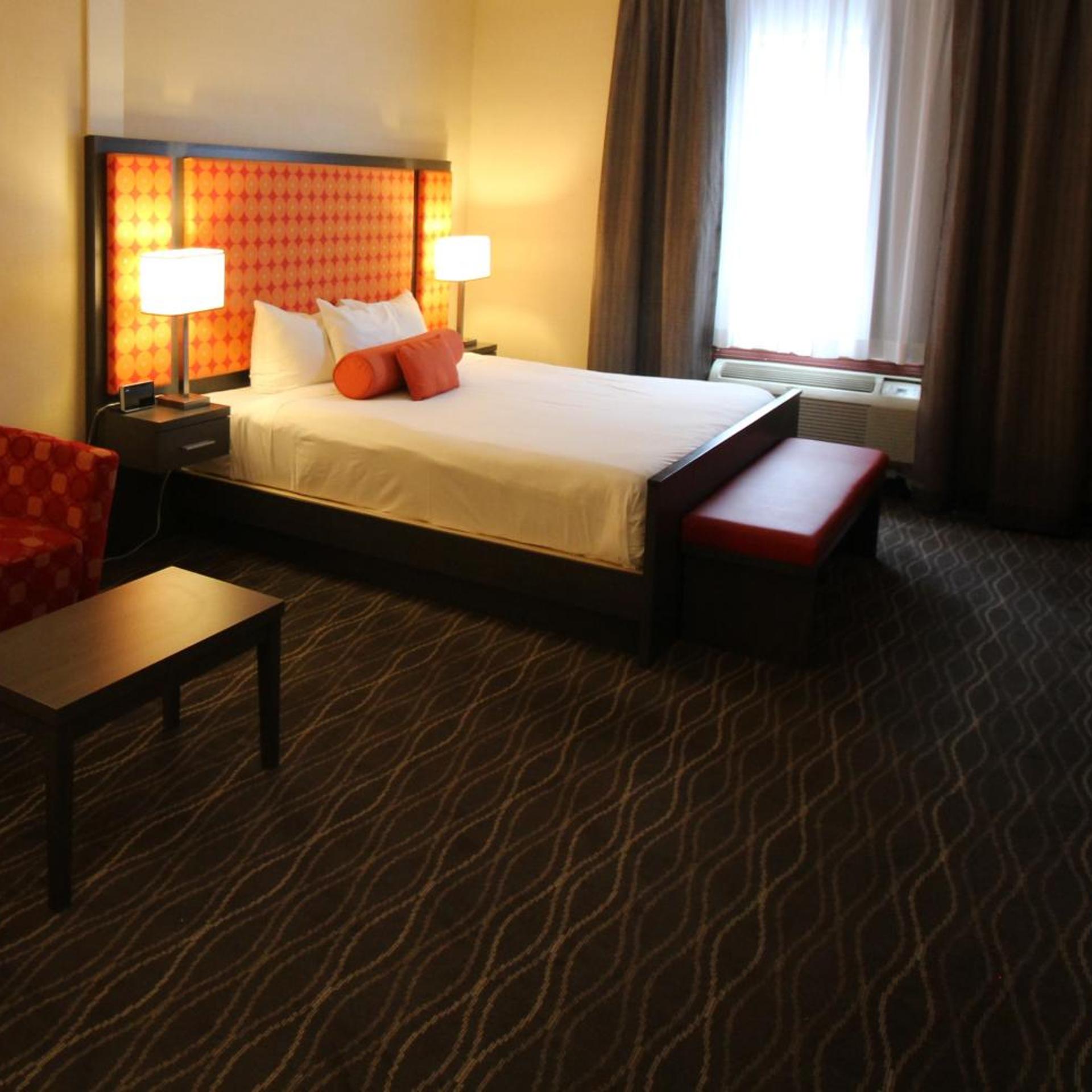 جناح ديلوكس بسرير كينج، Hotel Chrome Montreal Centre Ville 2/5
