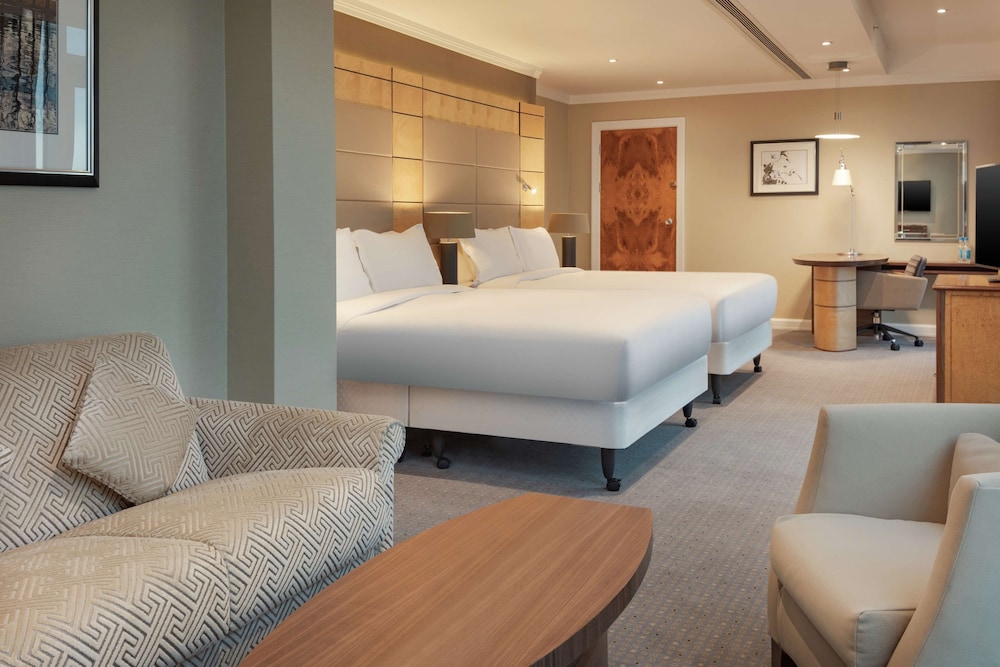 Hilton London Paddington 28/84