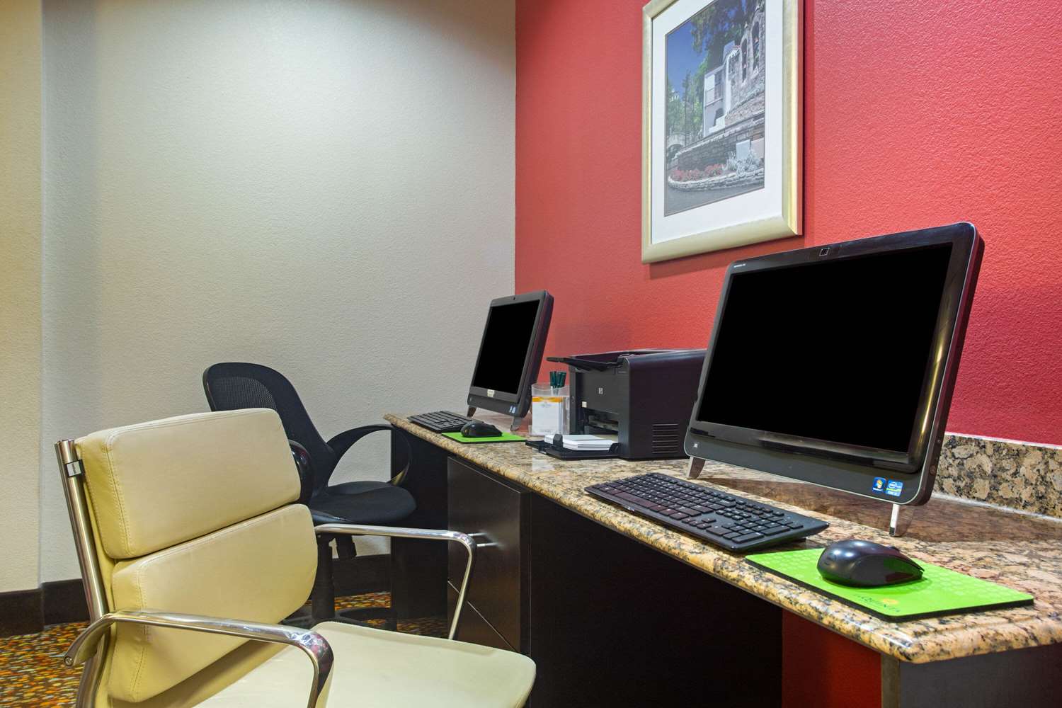 La Quinta Inn Suites Pearsall 44/56