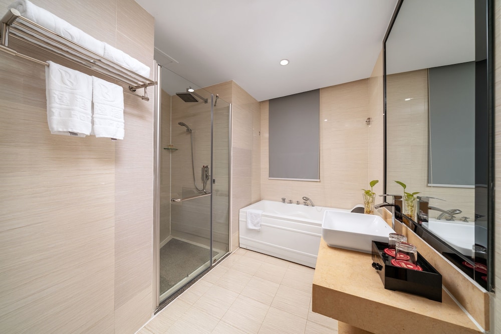 GUANGZHOU BOYI HOTEL 49/50