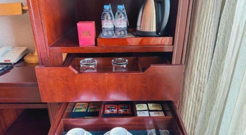 Shenyang Royal Wanxin Hotel 49/56