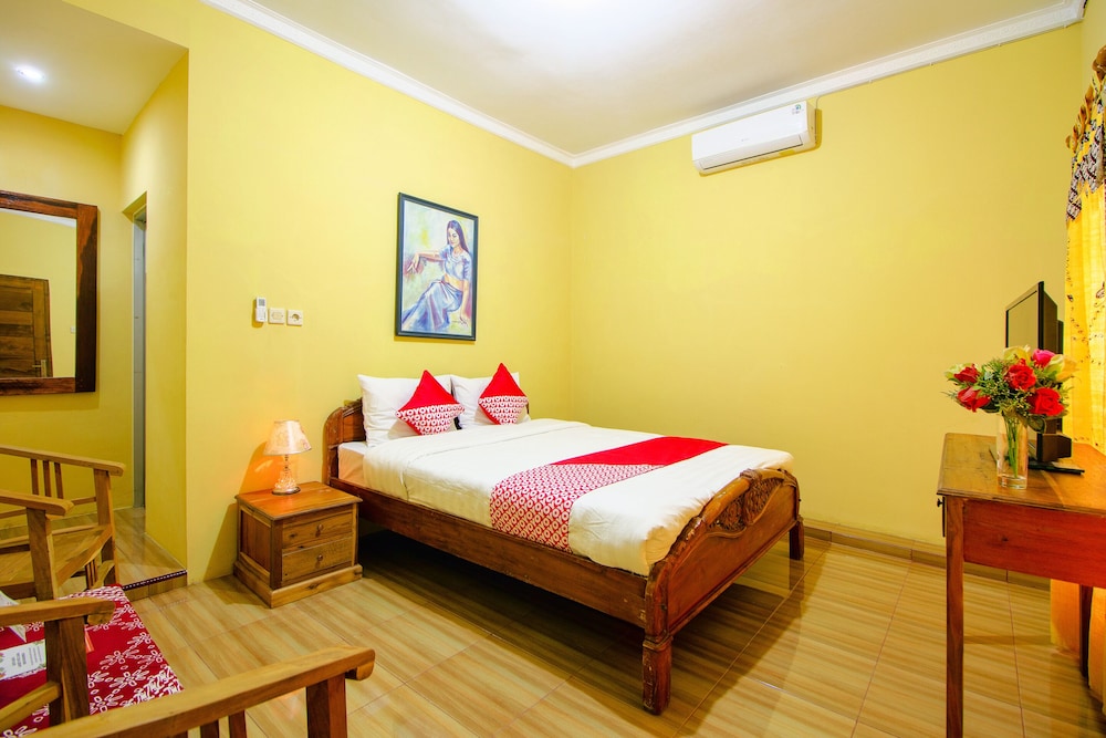 OYO 2047 Opak Village Bed and Breakfast 12/26