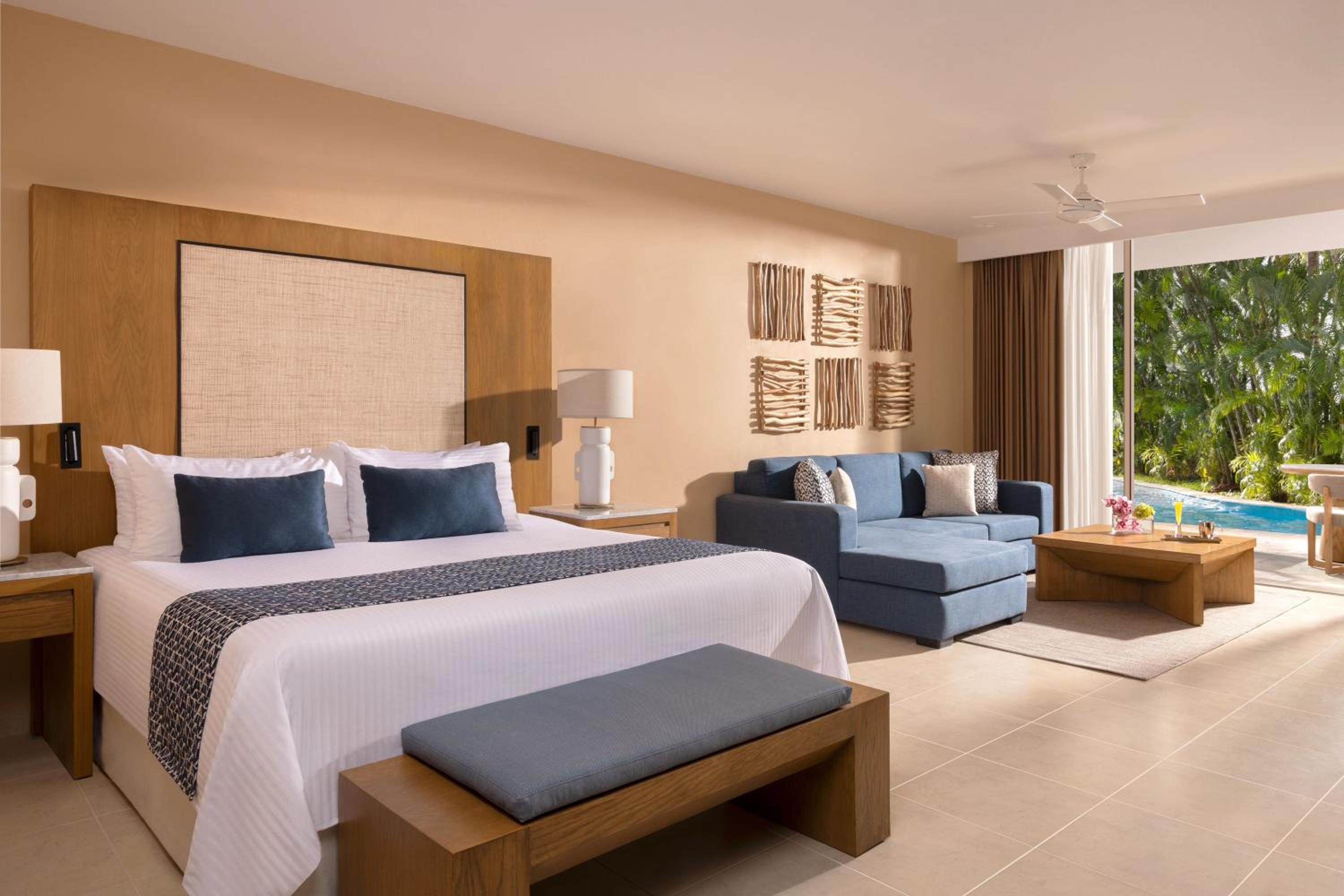 Junior Suite, Pool Access