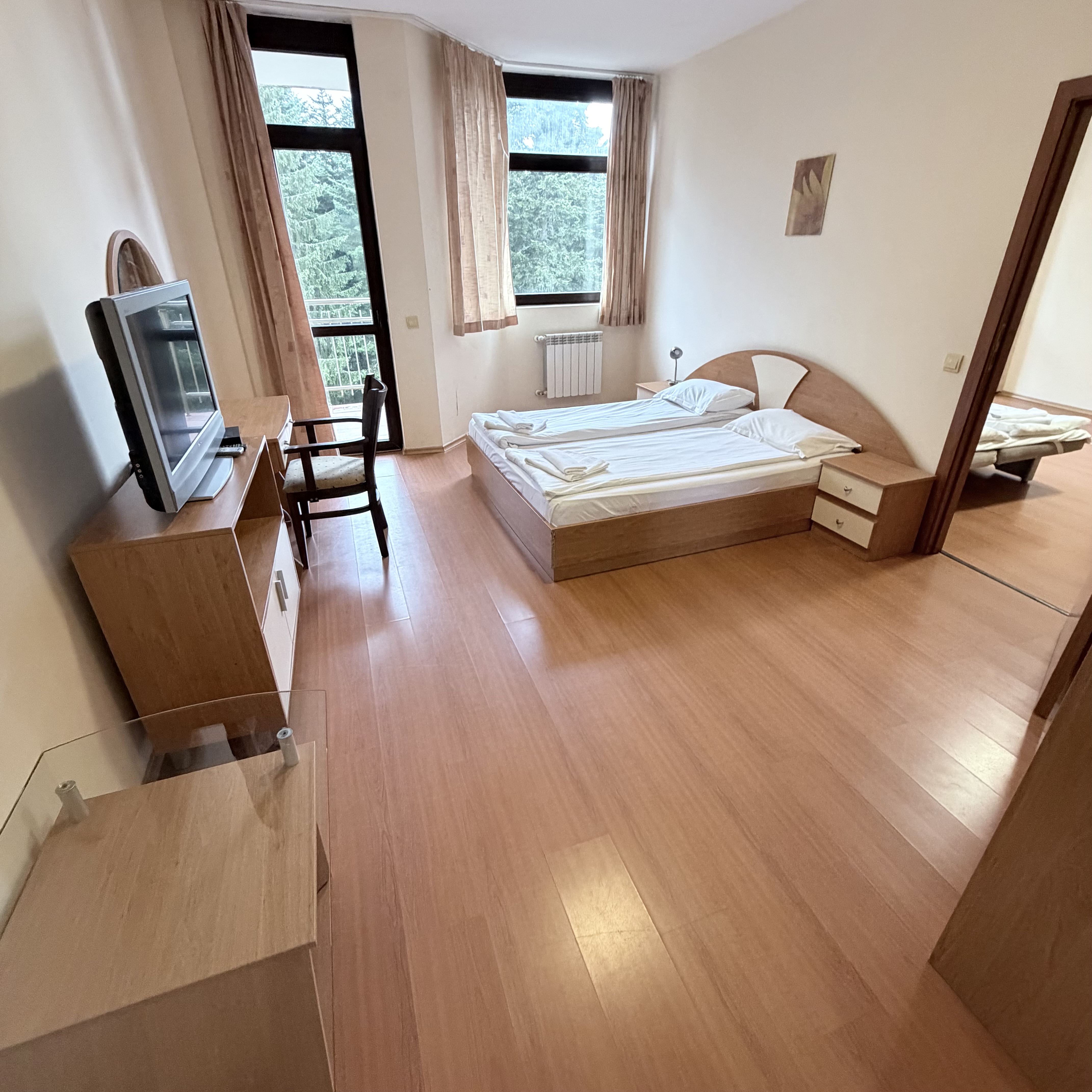 Persey Flora Apartments 16/50