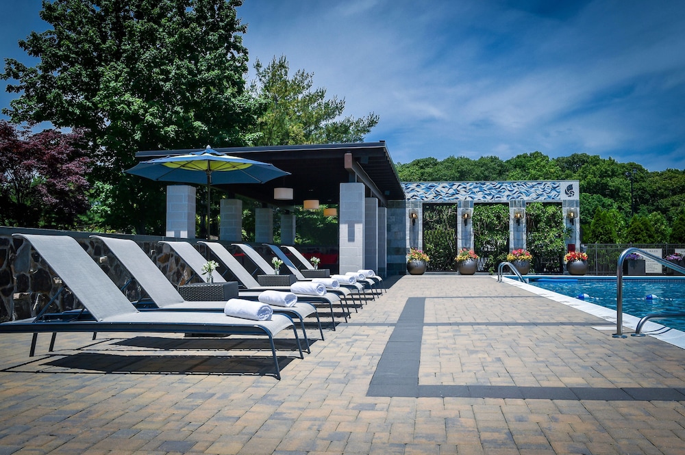 Hotel Indigo Long Island - East End 10/56