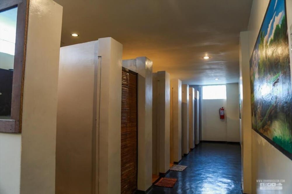 Outpost Beach Hostel - Adults Only 36/57