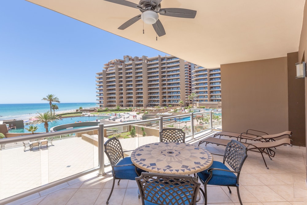 Las Palomas Beach & Golf Resort 26/42