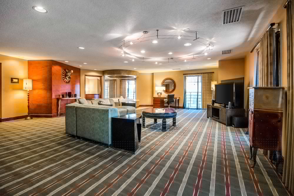 Pier 5 Hotel Baltimore, MD 4/50