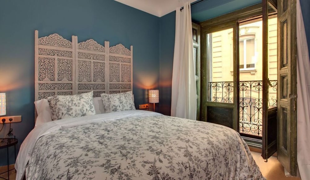 ABRACADABRA SUITES 39/54