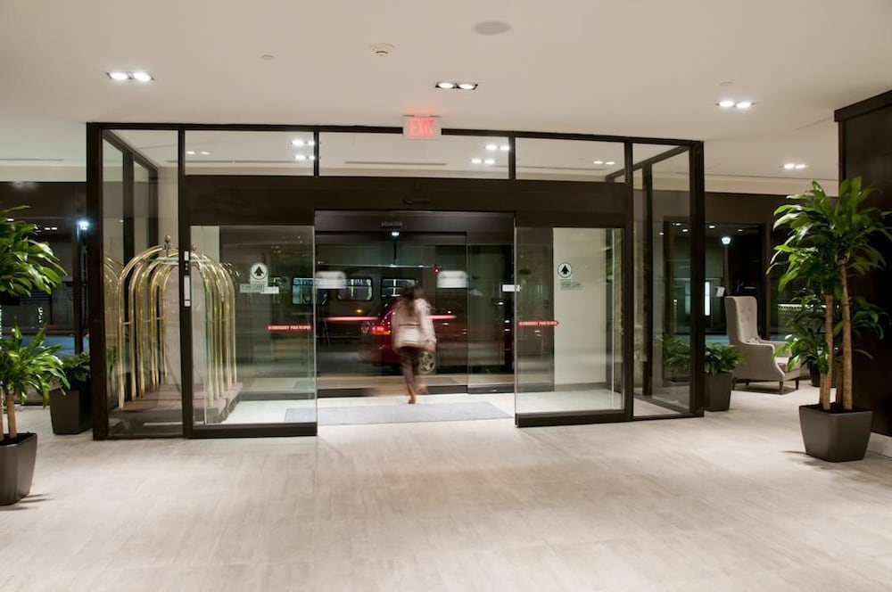 The Barrington Hotel 7/40